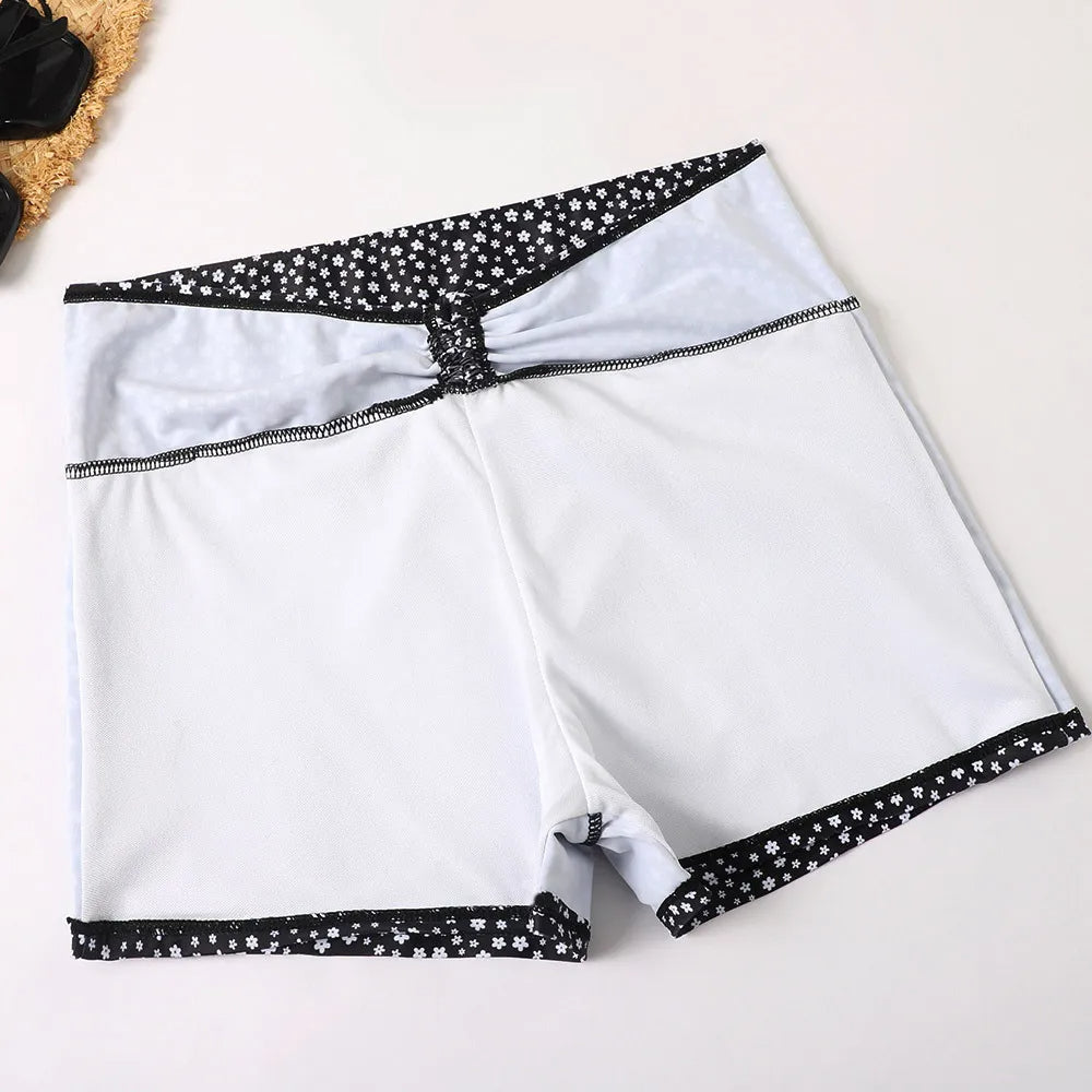 Lia | Schattige & trendy bloemen bikini in de kleur Groen voor dames in Beach stijl ideaal voor de zomer.