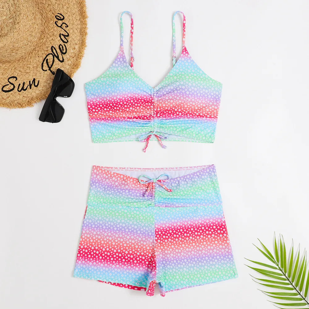 Lia | Schattige & trendy bloemen bikini in de kleur Rood voor dames in Beach stijl ideaal voor de zomer.