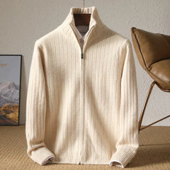 Liam | Eigentijdse wollen jas in de kleur Beige voor heren in Heritage stijl ideaal voor de herfst.