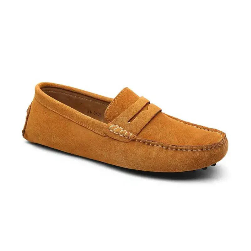 Liam | Suède driver instappers in de kleur Caramel voor heren in Heritage stijl ideaal voor de lente.