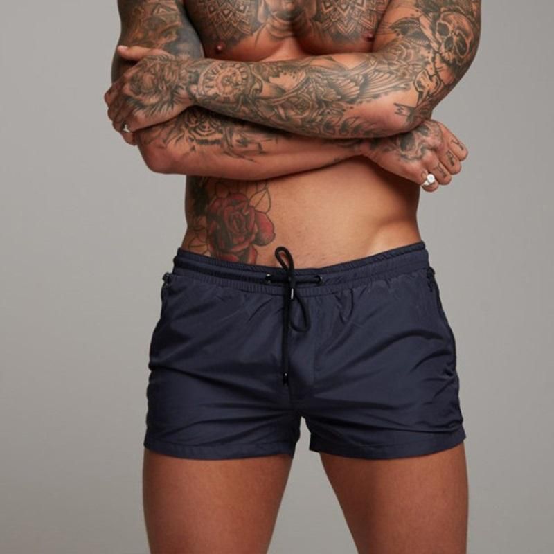 Liam Swim Trunks | Upgrade je zomerstijl met onze must-have zwembroek in de kleur Marineblauw voor heren in Beach stijl ideaal voor de zomer.
