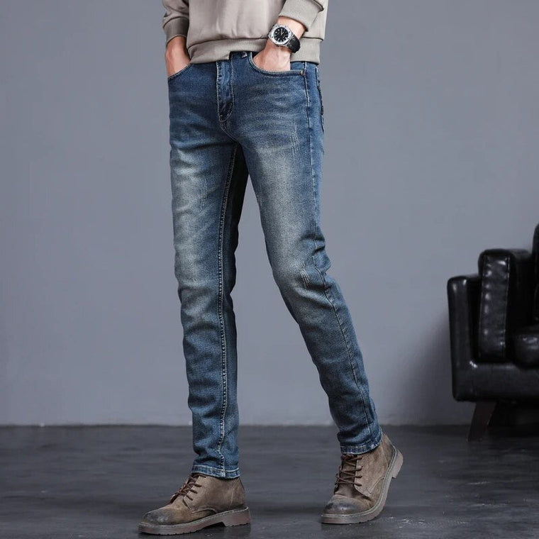 Liam | Trendy bikerjeans voor mannen in de kleur Blauw voor heren in stijl ideaal voor de herfst.