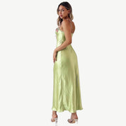 Lila | Zijden Slipjurk in de kleur Groen voor dames in stijl ideaal voor de lente.