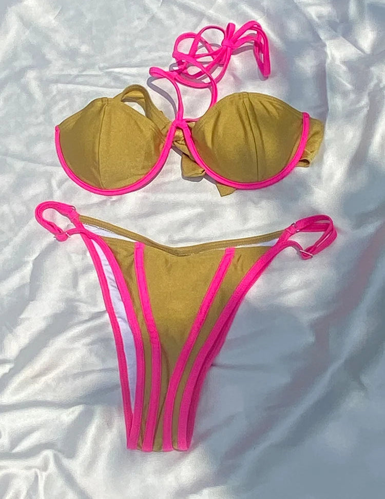 Liv | Sexy & trendy bikini in de kleur Goud voor dames in Beach stijl ideaal voor de zomer.