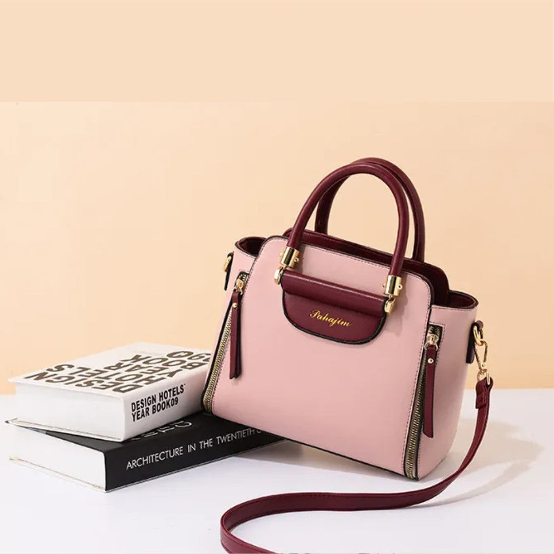 Lola Draagtas | Charmant & Trendy in de kleur Roze voor dames in stijl geschikt voor alle seizoenen.