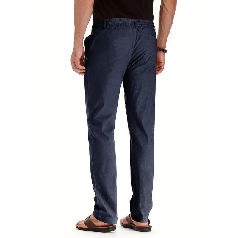 Loose fit broek met elastische band in de kleur Marineblauw voor dames in stijl geschikt voor alle seizoenen.