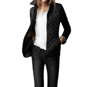 Elegant en stijlvol jasje - perfect voor herfst en winter. Biedt comfort, warmte en tijdloze uitstraling.