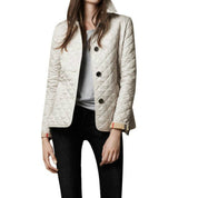Elegant en stijlvol jasje - perfect voor herfst en winter. Biedt comfort, warmte en tijdloze uitstraling.