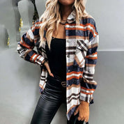 Lotte | Geruite Herfstjas in de kleur Khaki voor dames in stijl ideaal voor de herfst.