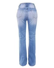 Lotte | High-Waist Spijkerbroek in stijl in de kleur Blauw voor dames in stijl ideaal voor de lente.