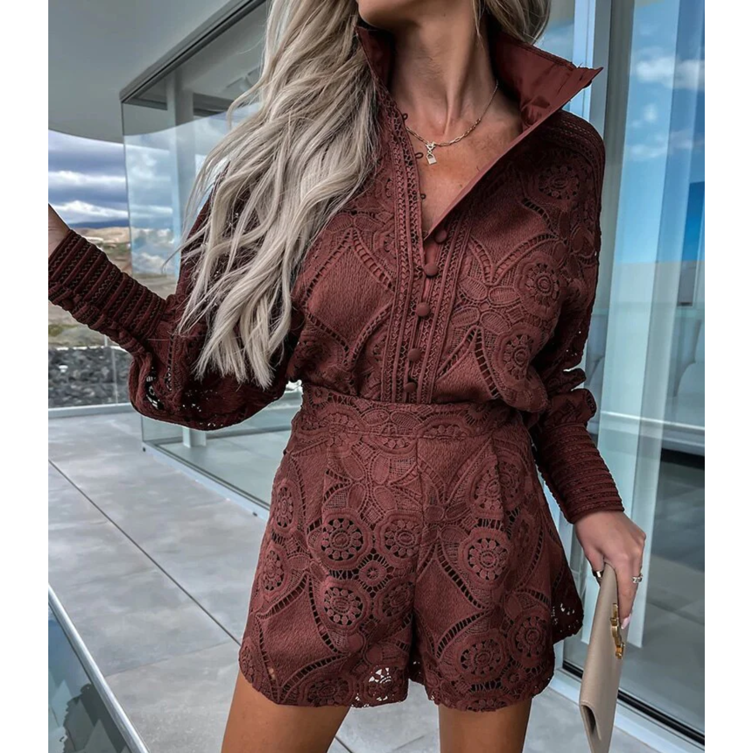 Lotte | Ibiza-stijl jurk in de kleur Donkerbruin voor dames in stijl ideaal voor de zomer.
