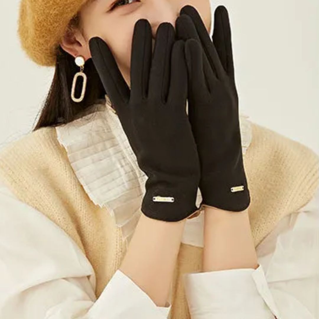 Lotte | Klassieke & veelzijdige suède handschoenen in de kleur Khaki voor dames in Heritage stijl ideaal voor de winter