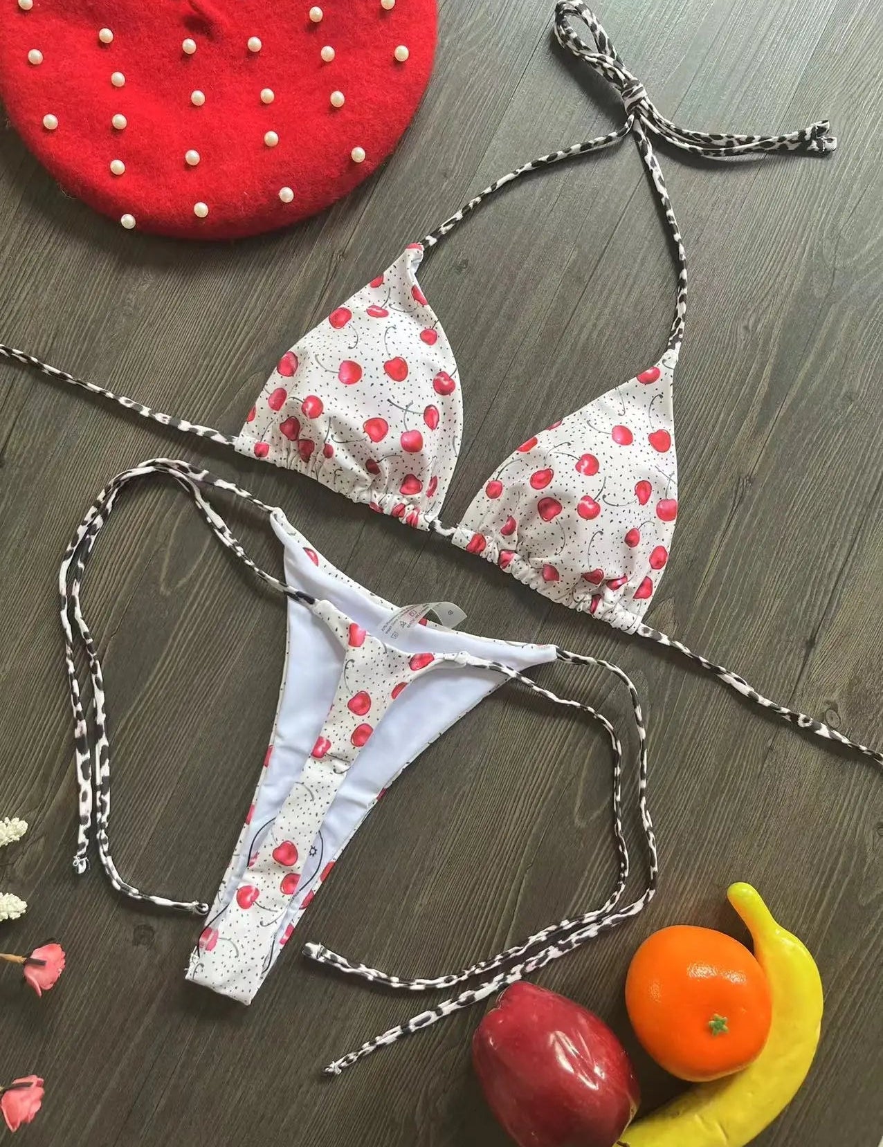 Lotte | Schattige & sexy bikini in de kleur Enkele kers voor dames in Beach stijl ideaal voor de zomer.