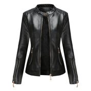 Lotte | Stijlvolle leren jas in de kleur Zwart voor dames in stijl ideaal voor de herfst.