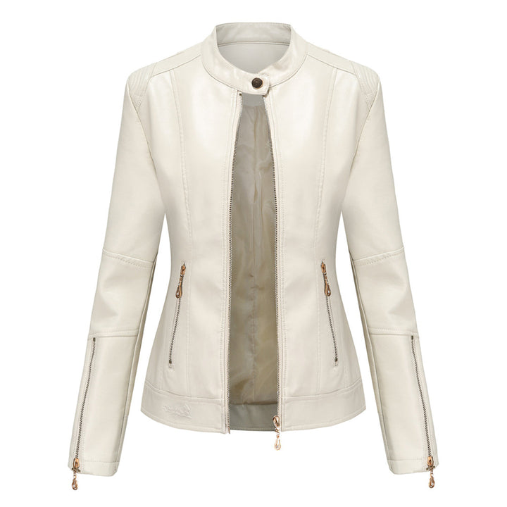 Lotte | Stijlvolle leren jas in de kleur Zwart voor dames in stijl ideaal voor de herfst.