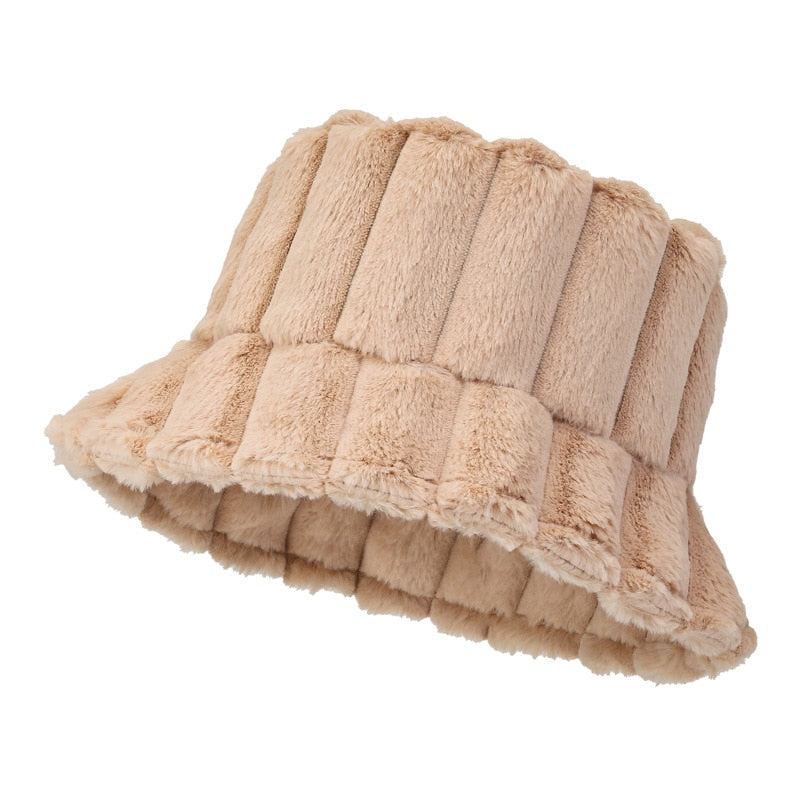 Lotte | Warme & stijlvolle bucket hat in de kleur Zwart voor dames in Lounge stijl ideaal voor de herfst.