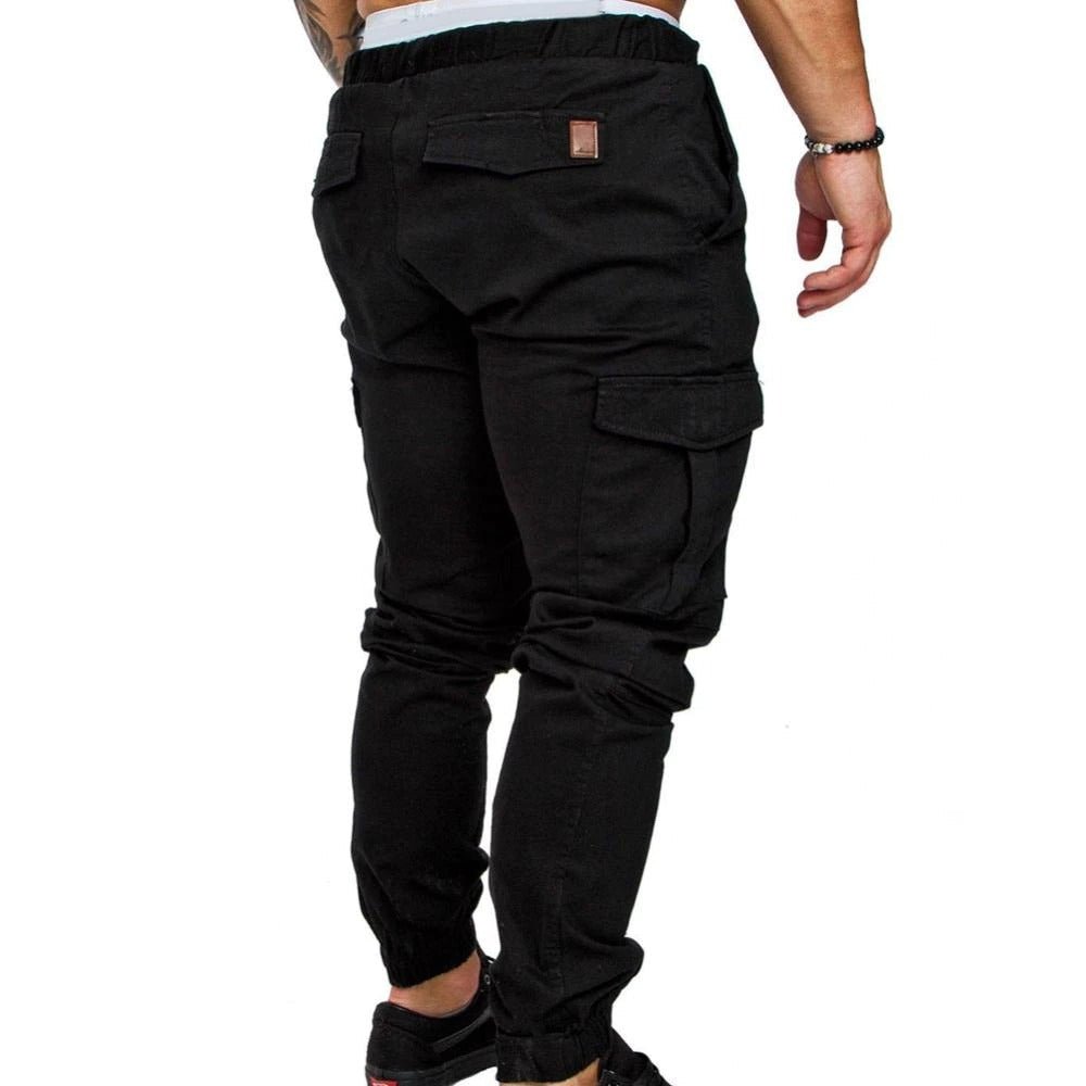 Heren cargo broek - een perfecte combinatie van stijl en functionaliteit voor elke gelegenheid. Gemaakt van duurzame en ademende materialen voor langdurig comfort. Geschikt voor zowel casual als formele slijtage, een essentieel kledingstuk in elke garderobe.