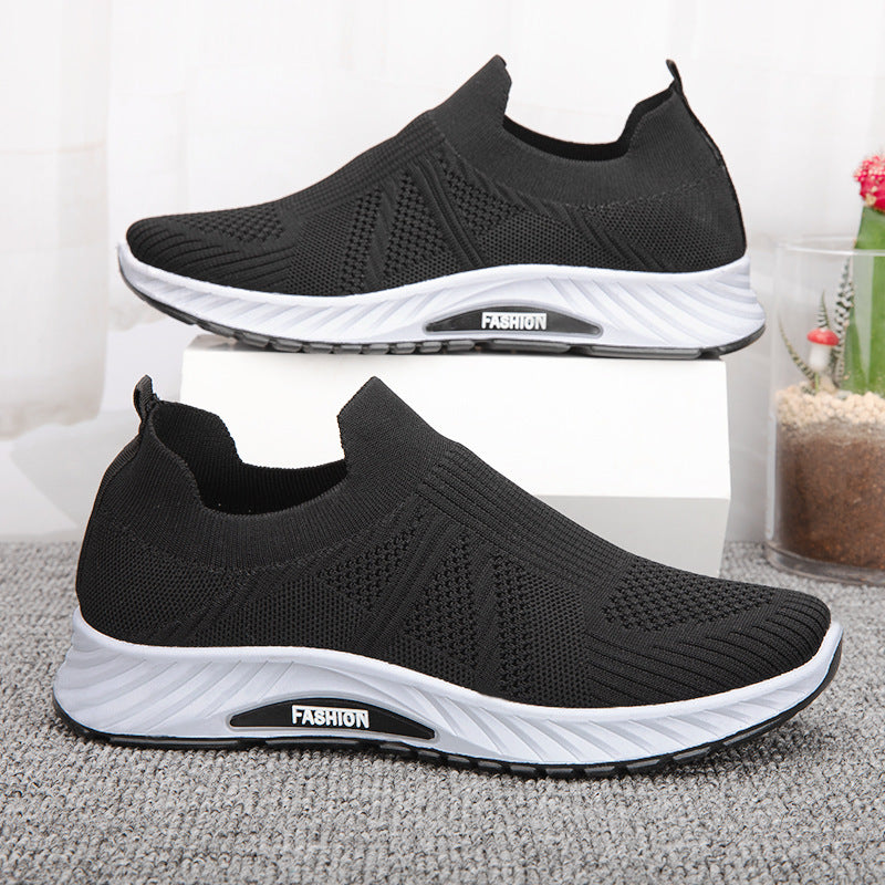 Lucas | Heren casual instappers en bootschoenen in de kleur Zwart voor heren in stijl geschikt voor alle seizoenen.
