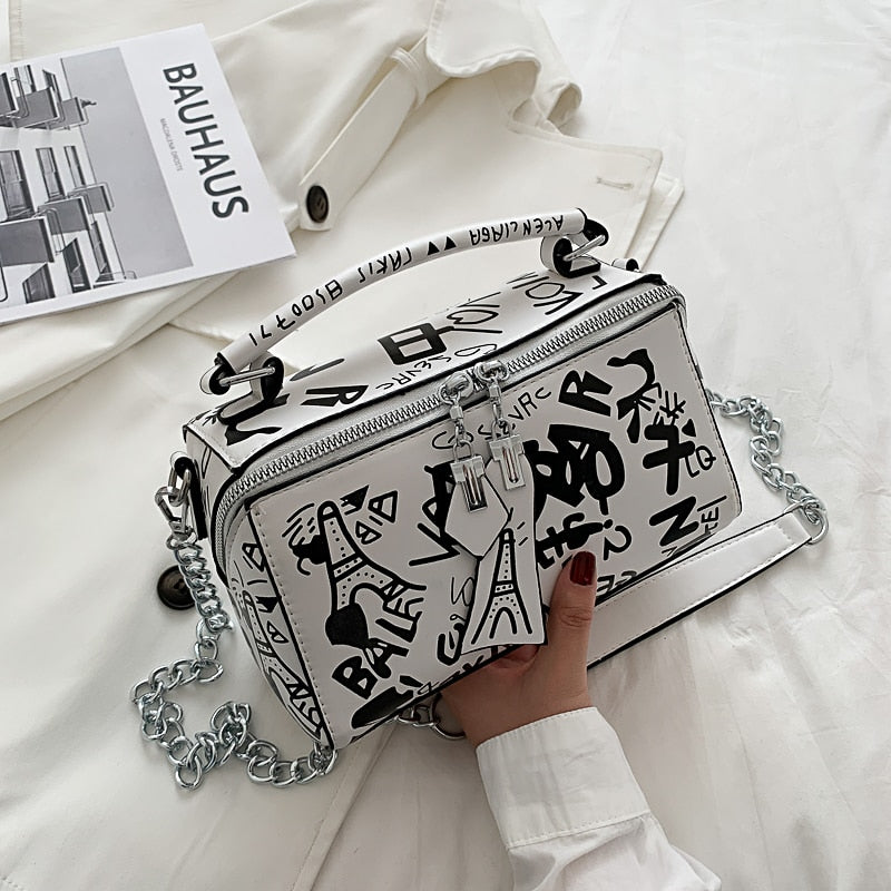 Lucy Handbag | Uniek design in de kleur Wit voor dames in stijl geschikt voor alle seizoenen.