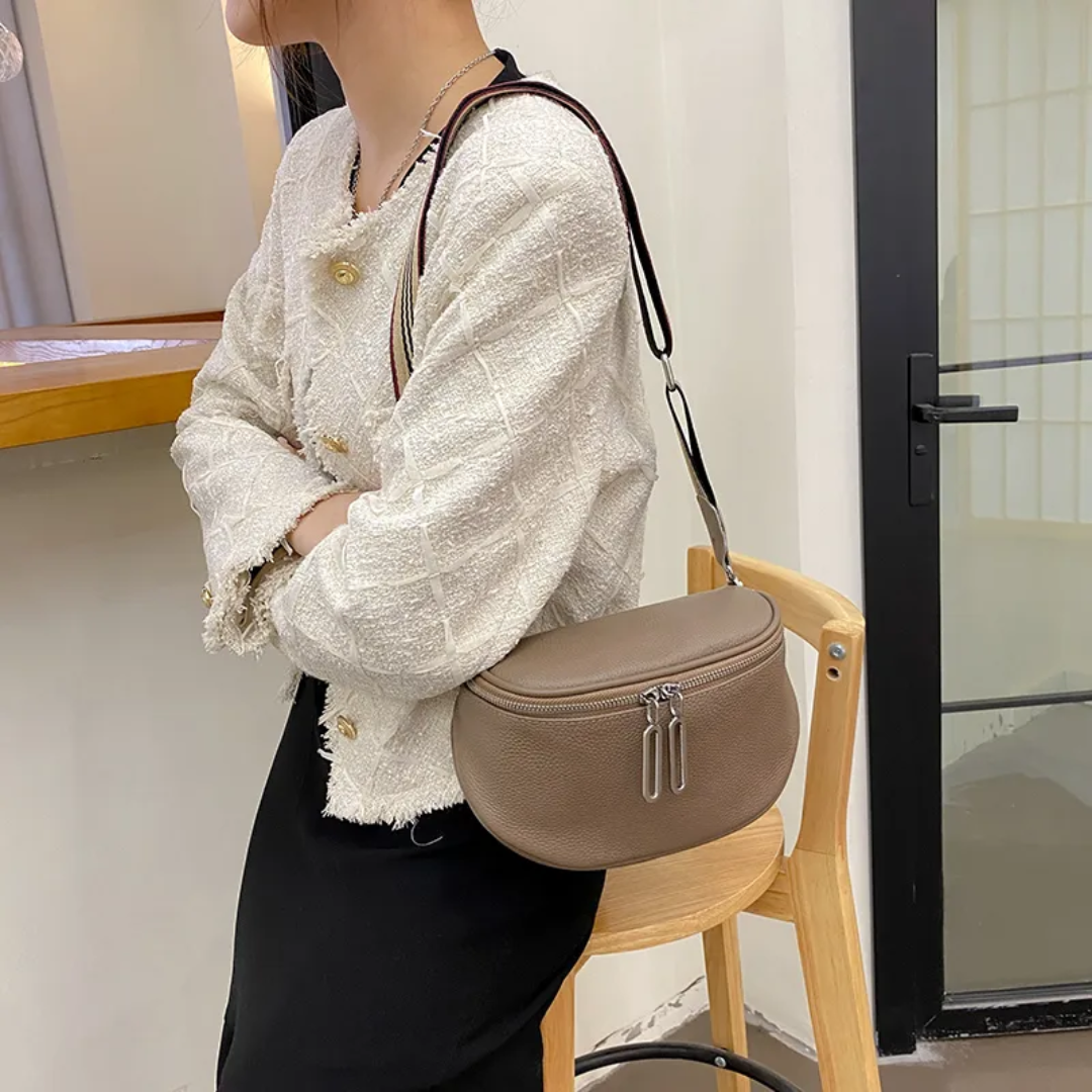 Lucy Leren Zadeltas | Schattig en trendy in de kleur Khaki voor dames in stijl geschikt voor alle seizoenen.