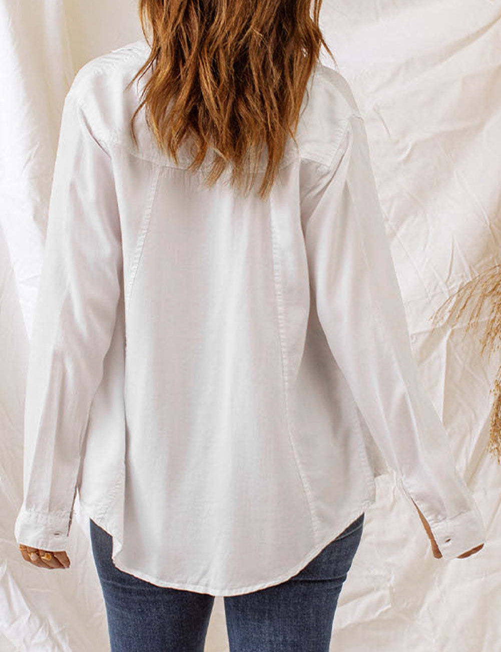 Luna | Long Sleeve Blouse in de kleur Wit voor dames in stijl ideaal voor de lente.