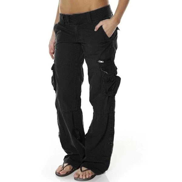 Madeline | Cargo broek met zakken voor dames in de kleur Zwart voor dames in Outdoor stijl geschikt voor alle seizoenen.