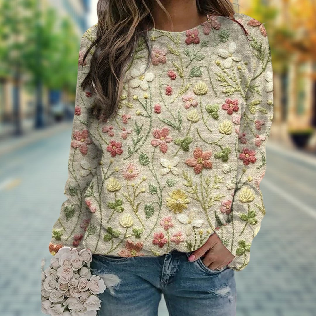 Magriet | Trui met gestikte bloemen voor vrouwen in de kleur Bloemen voor dames in stijl ideaal voor de lente.
