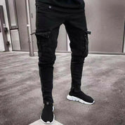 Marcus | Slim fit stedelijke cargo broek voor mannen in de kleur Zwart voor heren in Outdoor stijl ideaal voor de herfst.