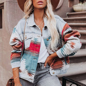 Maren | Vintage Denim Jack in de kleur Blauw voor dames in Heritage stijl geschikt voor alle seizoenen.
