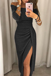 Mariah | Elegante fluwelen kerstjurk met split in de kleur Zwart voor dames in Party stijl ideaal voor de herfst.