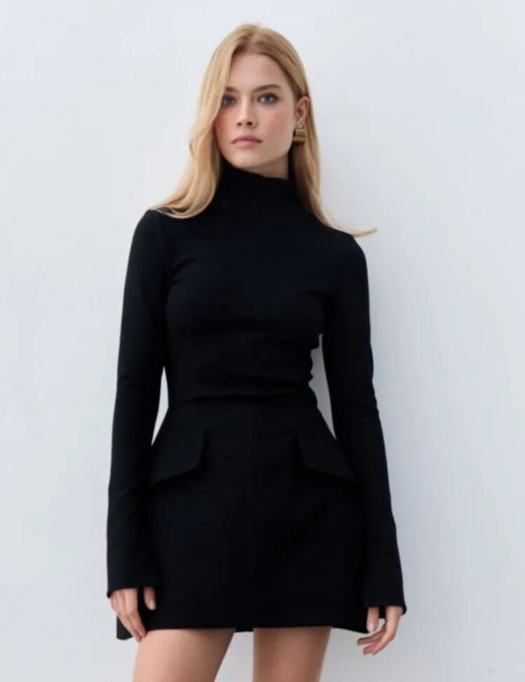 Marit | Chique damesjurk met col en lange mouwen in de kleur Zwart voor dames in stijl ideaal voor de zomer.