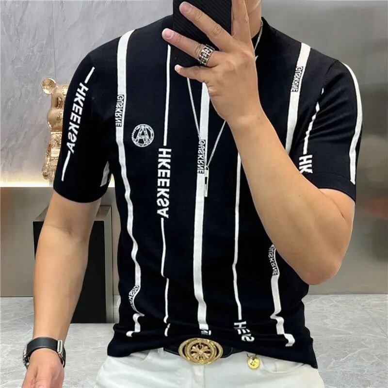 Marlo | Gestreept gebreid T-shirt in de kleur Zwart voor heren in stijl ideaal voor de lente.