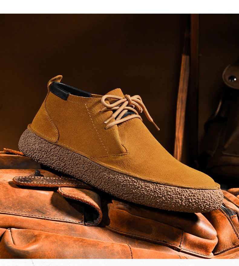 Mart | Stijlvolle suède leren sneakers met zool van kurk in de kleur Beige voor heren in Heritage stijl geschikt voor alle seizoenen.