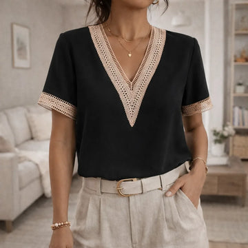 Blouse met kantdetails