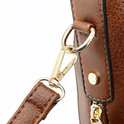 Martina Hobo Tas | Elegant & Vintage in de kleur Rood voor dames in Heritage stijl geschikt voor alle seizoenen.