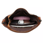Martina Hobo Tas | Elegant & Vintage in de kleur Rood voor dames in Heritage stijl geschikt voor alle seizoenen.