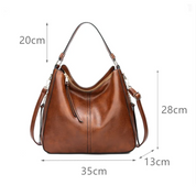 Martina Hobo Tas | Elegant & Vintage in de kleur Rood voor dames in Heritage stijl geschikt voor alle seizoenen.