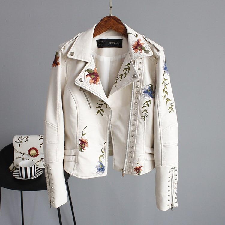 Maudna | Leren Dames Jas in de kleur Beige voor dames in stijl ideaal voor de herfst.