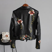 Maudna | Leren Dames Jas in de kleur Zwart voor dames in stijl ideaal voor de herfst.