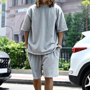 Mees | Oversized tweedelige zomerset heren in de kleur Lichtgrijs voor heren in Streetwear stijl ideaal voor de zomer.