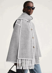 Merino | Luxe wollen jas met sjaal voor vrouwen in de kleur Zwart/Wit voor dames in Heritage stijl ideaal voor de winter