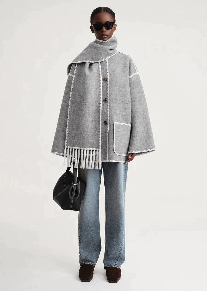 Merino | Luxe wollen jas met sjaal voor vrouwen in de kleur Grijs voor dames in Heritage stijl ideaal voor de winter
