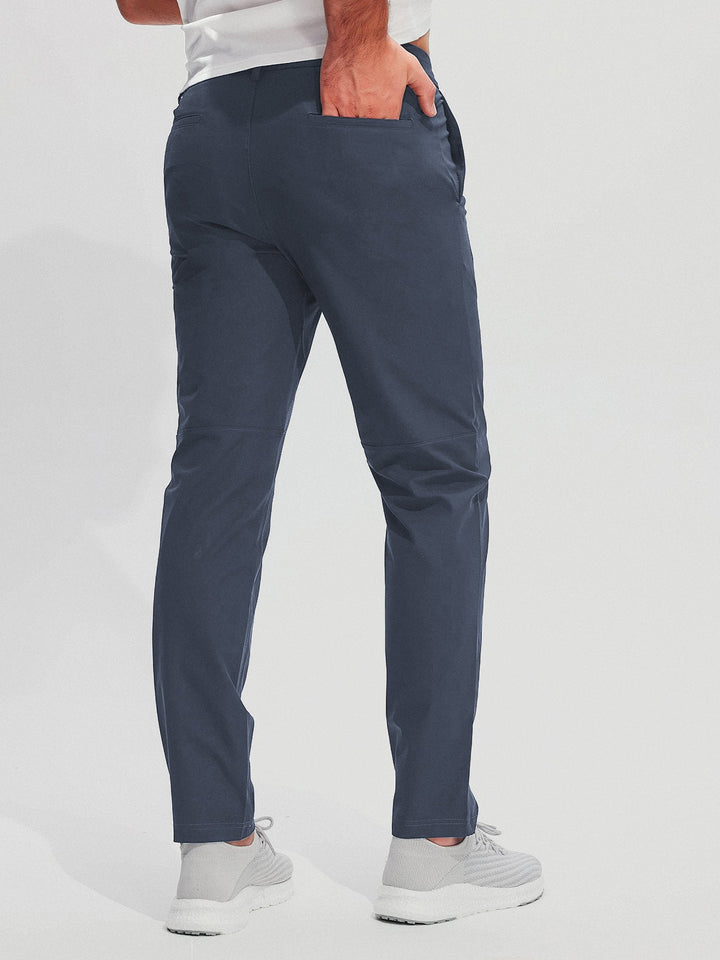 Mike | Slanke broek in de kleur Bruin voor heren in stijl geschikt voor alle seizoenen.