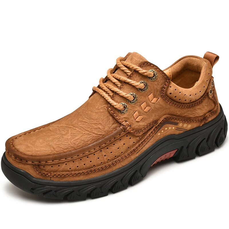Milco | Premium lederen casual instappers in de kleur Bruin voor heren in stijl ideaal voor de herfst.