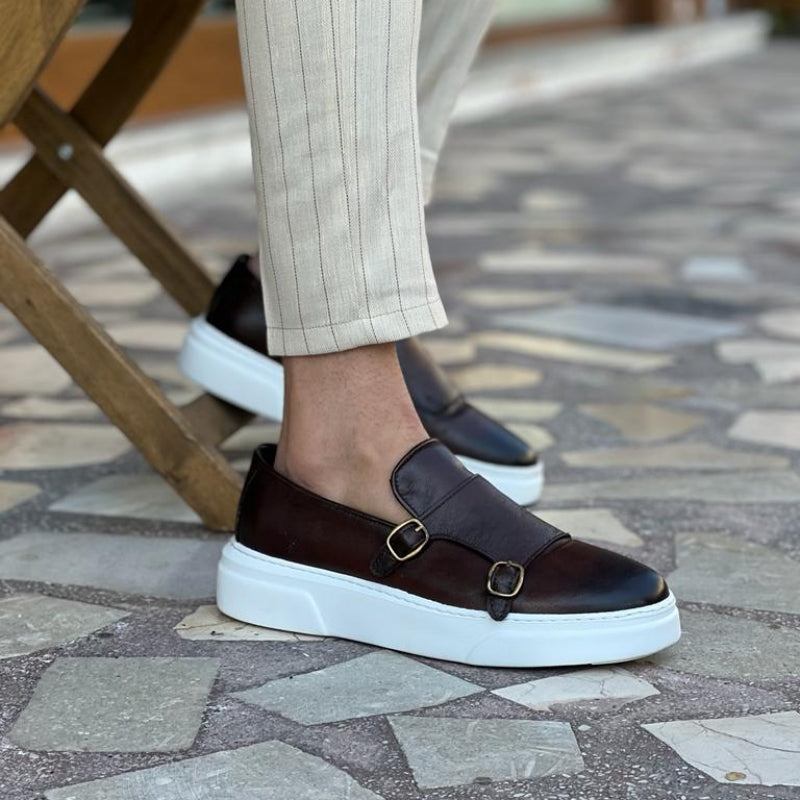 Morris | Moderne leren loafers met gesp voor mannen in de kleur Zwart voor heren in Smart-casual stijl geschikt voor alle seizoenen.