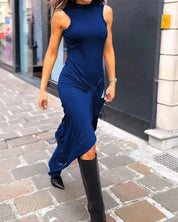 Mouwloze Jurk met Ronde Hals in de kleur Blauw voor dames in stijl ideaal voor de lente.