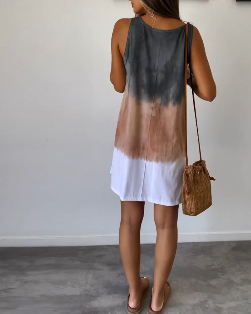 Mouwloze Vrijetijdsjurk in de kleur Grijs voor dames in stijl ideaal voor de zomer.