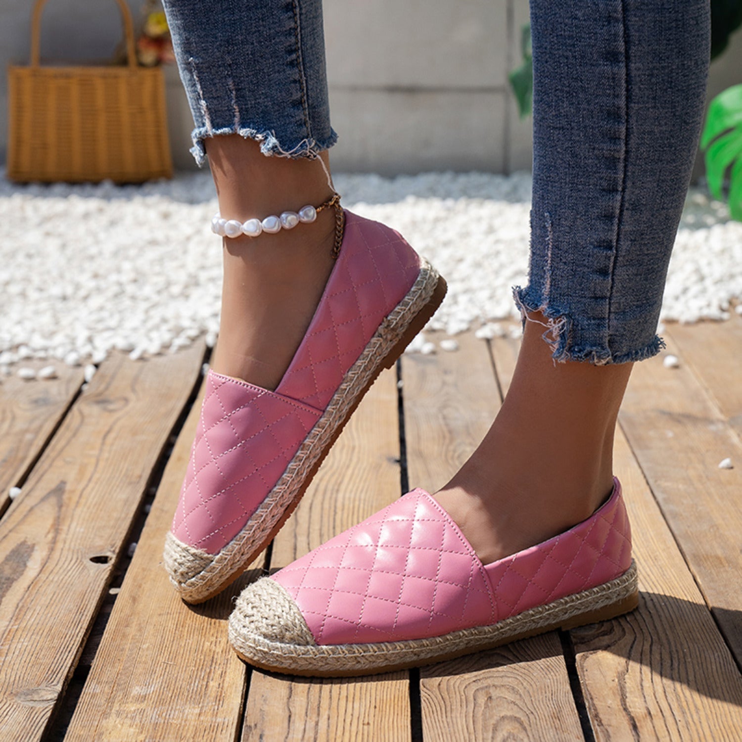 Nardi | Geribbelde leren top & zwart-roze espadrilles in de kleur Roze voor dames in Beach stijl ideaal voor de zomer.