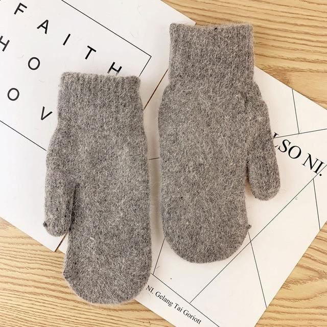 Nessa | Warme & stijlvolle pluche wanten in de kleur Donkergrijs voor dames in Lounge stijl ideaal voor de winter