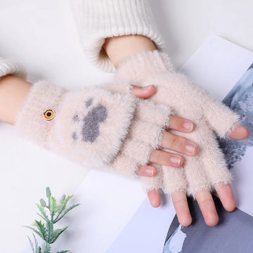 Nina | Schattige & comfortabele minky wanten in de kleur Beige voor dames in stijl ideaal voor de winter